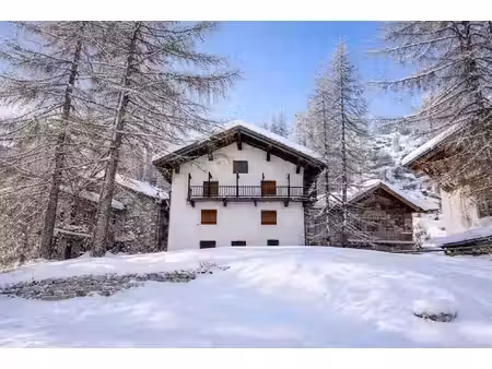 chalet entre tignes et val d'isère à rénover