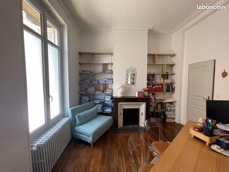 location bureau 2 pièces 44 m² à bordeaux (33000)