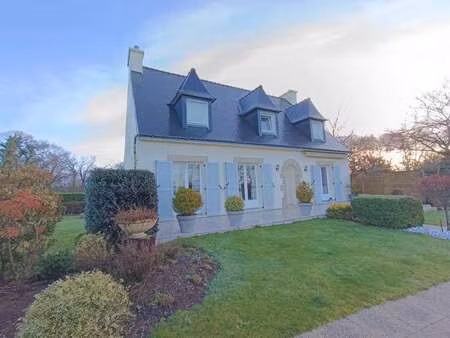 vente maison à châteauneuf-du-faou (29520) : à vendre / 145m² châteauneuf-du-faou