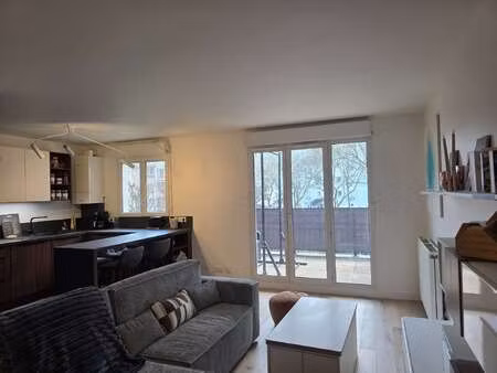 location appartement 3 pièces meublé à villeneuve-la-garenne (92390) : à louer 3 pièces me