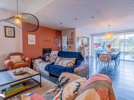 vente maison 5 pièces 173 m² à portets (33640)  448 232 €