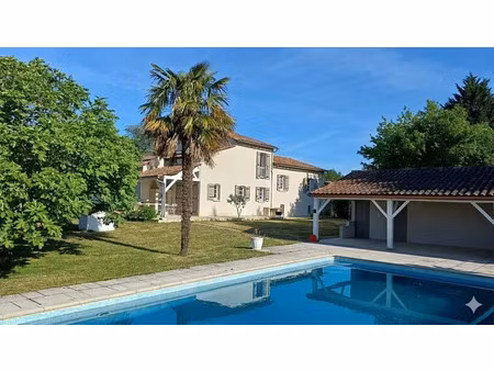 vente maison 7 pièces 265 m² à plazac (24580)  582 000 €