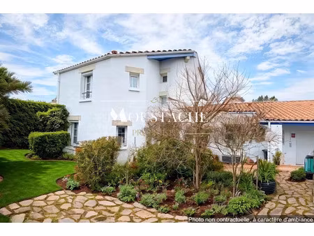 vente maison 6 pièces 131 m² à vaux-sur-mer (17640)  627 000 €