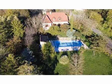 maison 4 chambres charmante dans un secteur calme