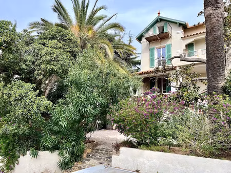 vente villa 9 pièces 225.58 m² à sainte-maxime (83120)  1 250 000 €