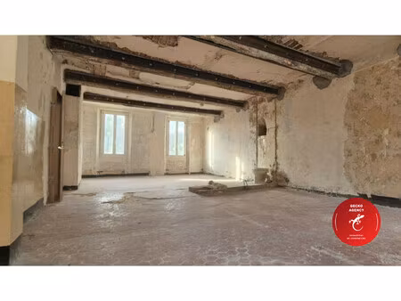 bel appartement traversant à rénover