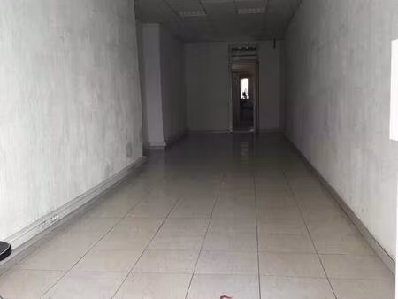 local commercial à vendre