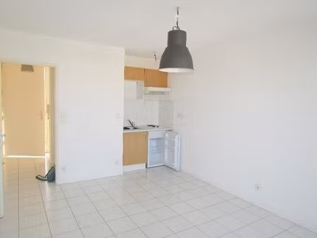 location appartement 1 pièce 22 m² à albi (81000)