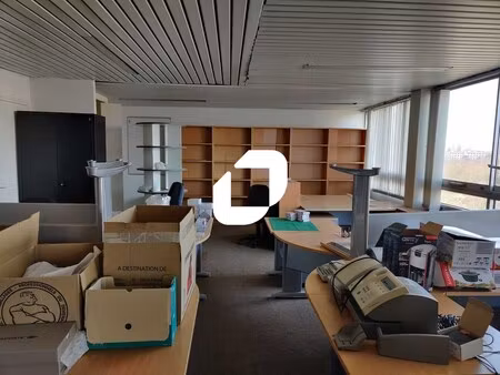 a vendre ou a louer  a proximité de la gare de grigny-centre