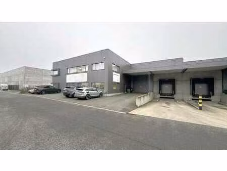 entrepôt logistique à vendre le long de l'a12 à willebroek