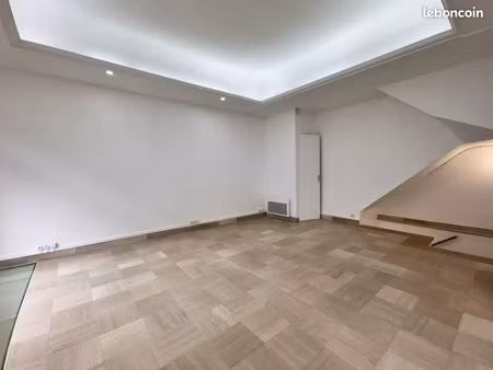 inconnu 61 m² troyes