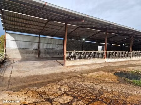 loue bâtiment agricole