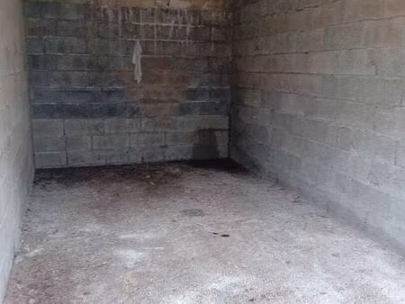 parking/box 1 pièce 15 m²