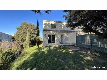 villa 4 pièces 75 m²