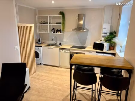 t2 meublé au cœur du village