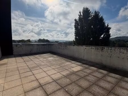 appartement 3 pièces 69 m²