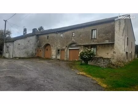 maison corps de ferme montcourt