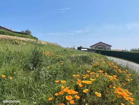 terrain 914 m² - libre choix constructeur – vue imprenable sur le pilat