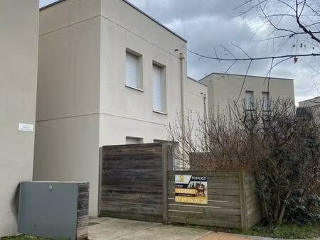 maison 3 pièces 62 m²