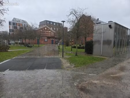 parking 12 m² tourcoing