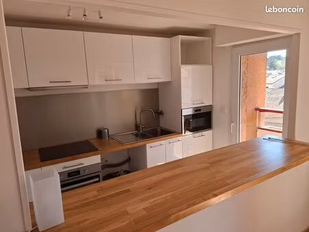 t2 centre castanet - expo sud - vue panoramique coteaux - terrasse-loggia -disponible immé