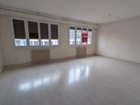 appartement 3 pièces 79 m²