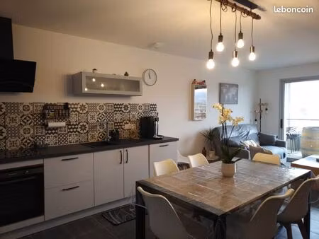 appartement meublé t2  55m²  terrasse  balcon  saone