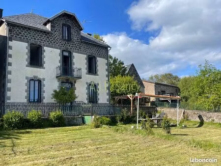 maison 5 pièces 135 m²