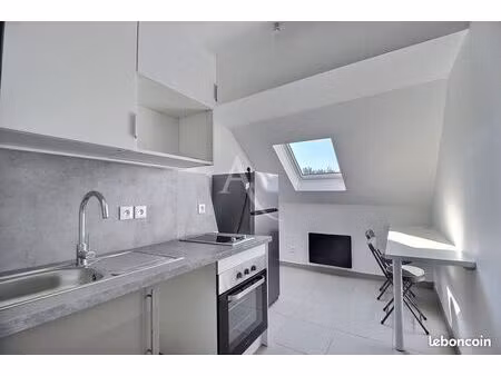 studio 1 pièce 25 m²