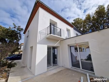 villa 5 chambres - t6 avec jardin  climatisation et parking – environ 105 m² :
