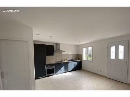 villa 4 pièces 80 m²