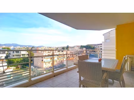 vente appartement 3 pièces 76 m² à saint-raphael (83700)  525 000 €