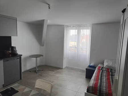 studette meublée orsay 18 14 m²