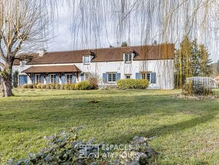 maison de caractère  parc paysager et piscine