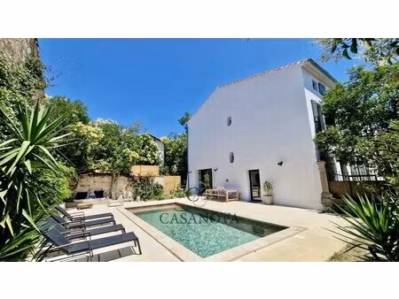 demeure de ville et village