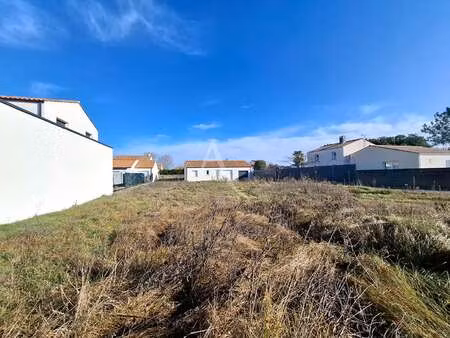 vente terrain à la tranche-sur-mer (85360) : à vendre / 451m² la tranche-sur-mer
