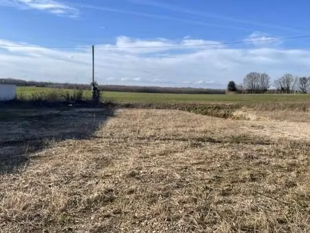 terrain 790 m² pizay