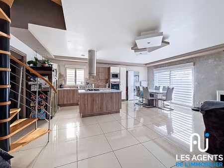 maison 4 pièces  3 chambres