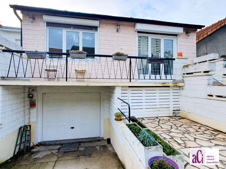 pavilon l hay les roses - 4 pièce(s) - 75 m2