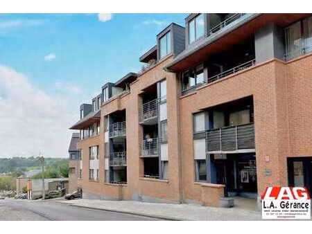 braine l'alleud - app. 2 ch. avec garage & cave à louer