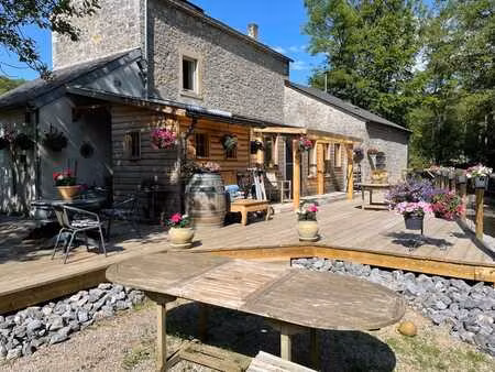 maison en pierres sur 48 ares