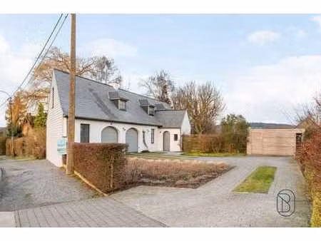 fermette rénovée  vue exceptionel sur le mont de l'enclus