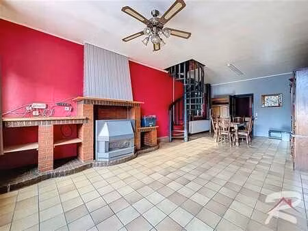 maison - 3f - 3ch - terrasse - jardin - remise