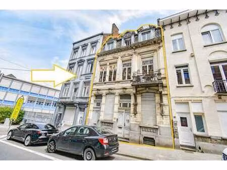 2 maisons d'habitation n°18/20 - 6 chambres - jardin - 411m²