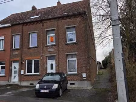 maison 3 facades avec dependances et grand jardin