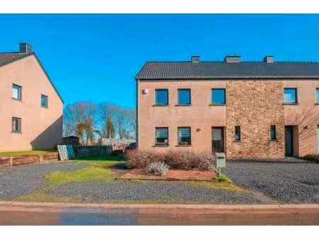 rue de la croix 19 à florée