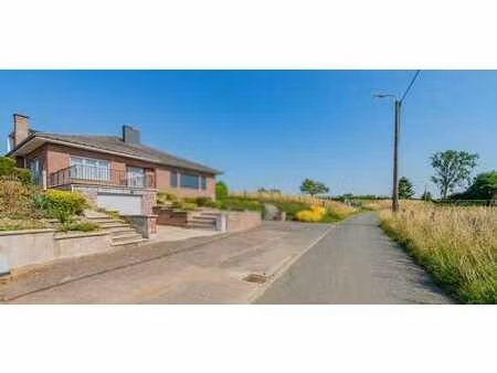 maison trois façades avec un magnifique potentiel à lennik