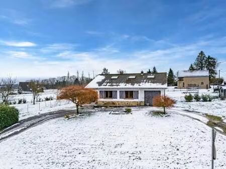 villa 4 façades avec garage  jardin et piscine !