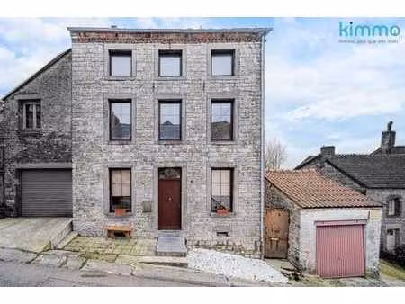 charmante maison 3 facades avec jardin et garage