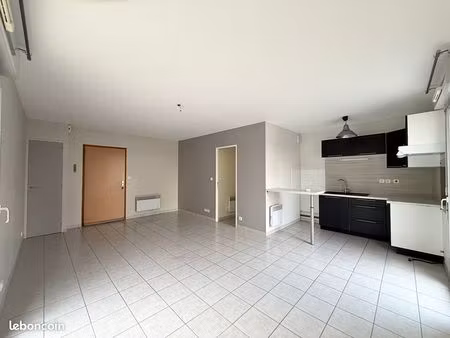 appartement 3 pièces 54 m²